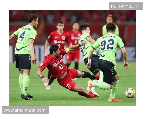 大分三神对阵磐石队的精彩较量展现足球魅力与团队精神